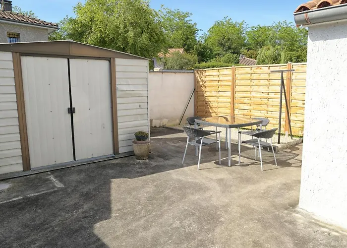 T2 - 28m2 avec cour, Netflix, stationnement